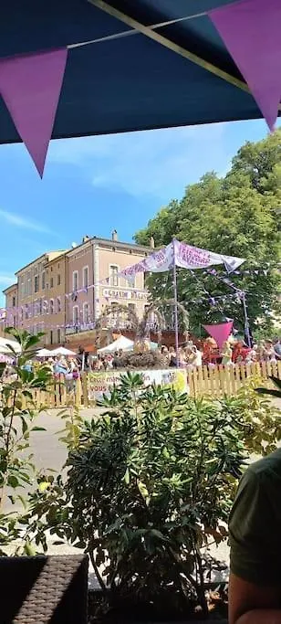 Vakantiehuis “Le Verbe” In De Drome Provencale Le Poet-Laval 0*,  France
